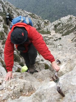 Kletterabschnitt mit Seilsicherung